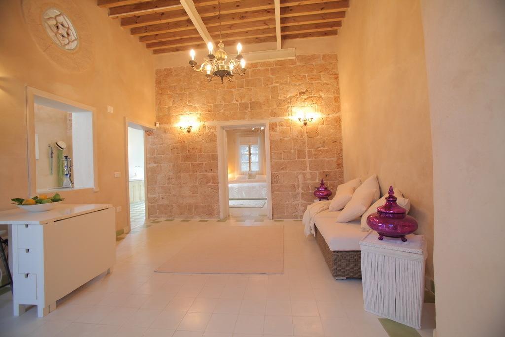Four Hearts - Acre'S Sea Side Suite Exterior foto