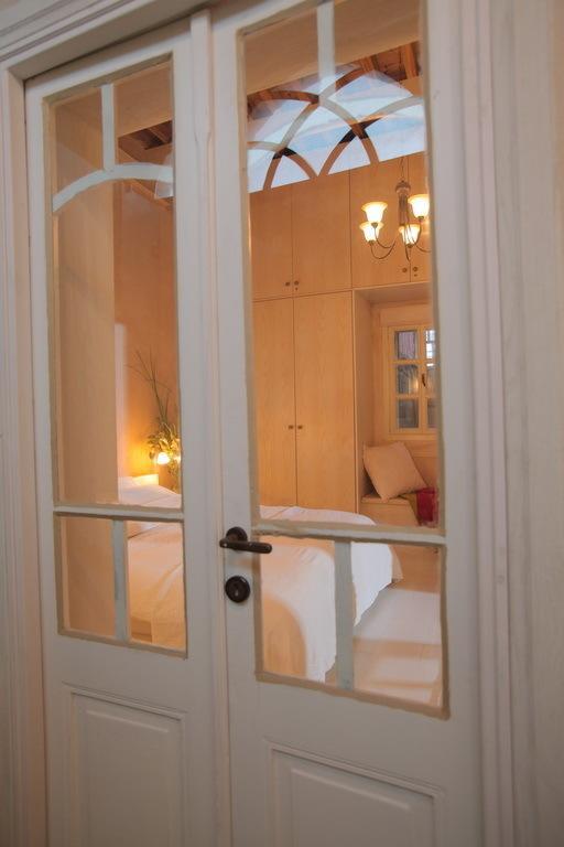 Four Hearts - Acre'S Sea Side Suite Zimmer foto